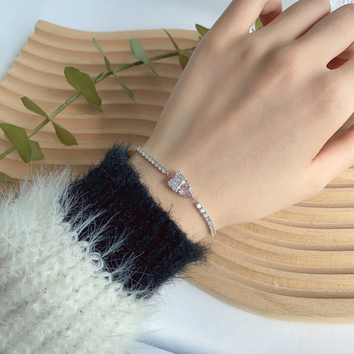 [LORA]Dazzling Unique Multi Shape Lover Bracelet