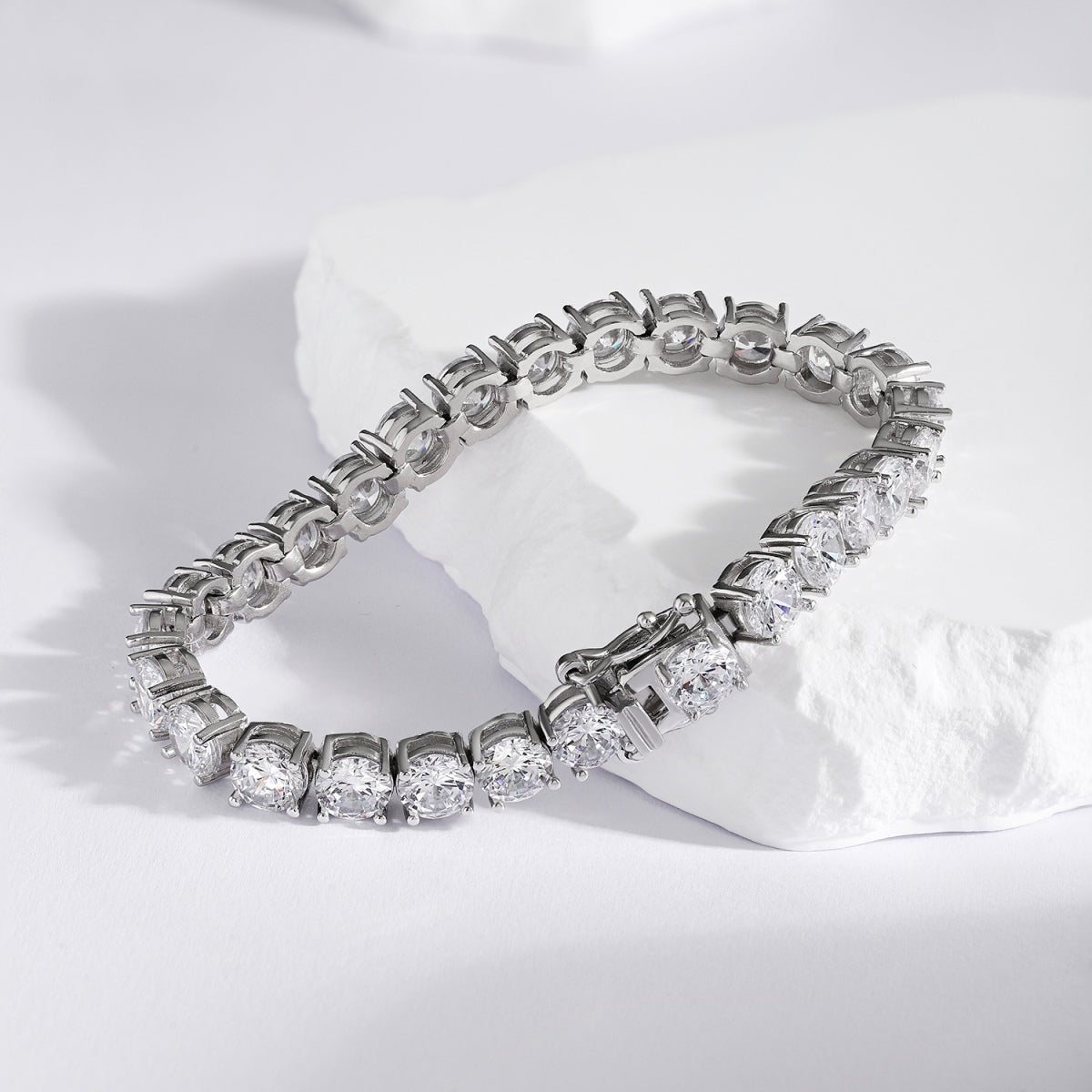 [LORA]0.75 Carat Dazzling Round Cut Wedding Bracelet