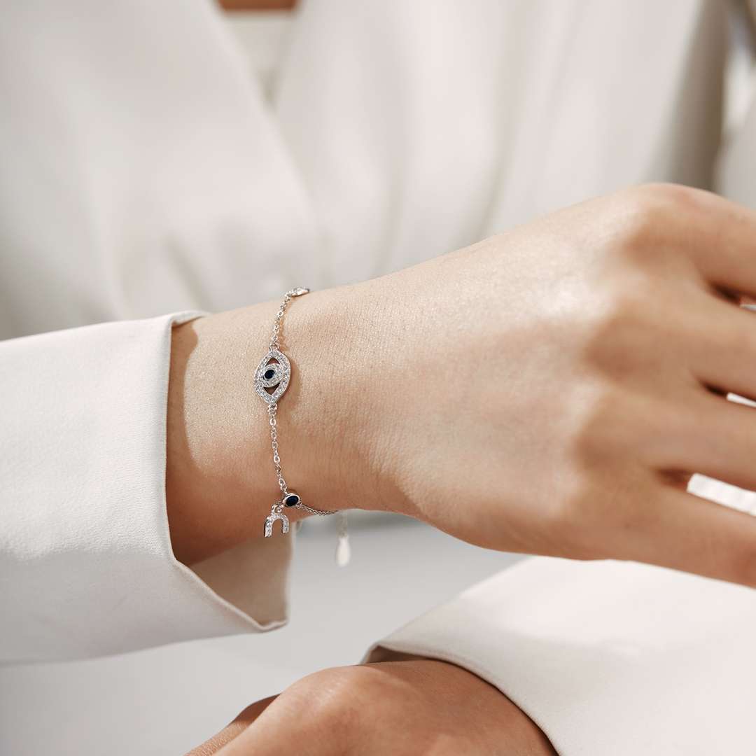 [LORA]Dainty Eye Shape Necklace