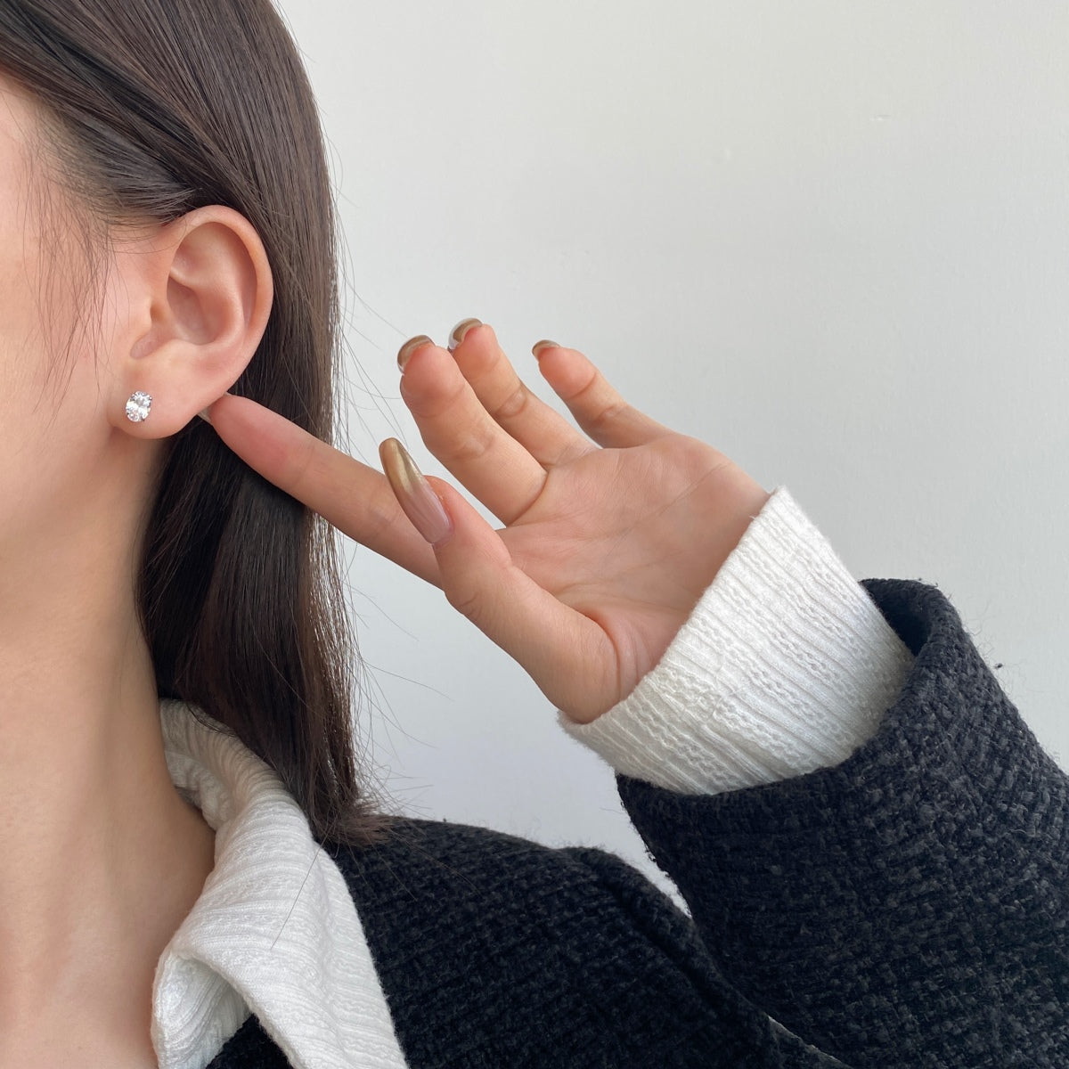 [LORA]Oval Classic Dignified Elegant Earrings