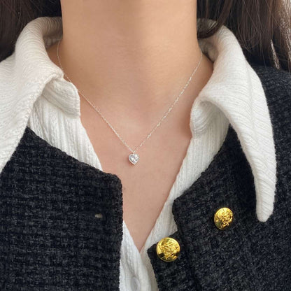 [LORA]Ornate Heart Shape Necklace