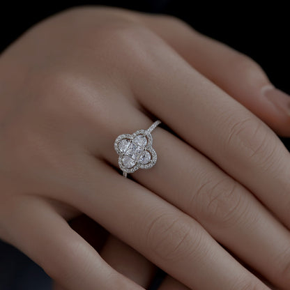[LORA]Luxurious Eternity Flower Shape Banquet Ring