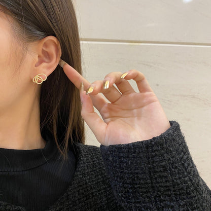 [LORA]Exquisite Butterfly Shape Earrings