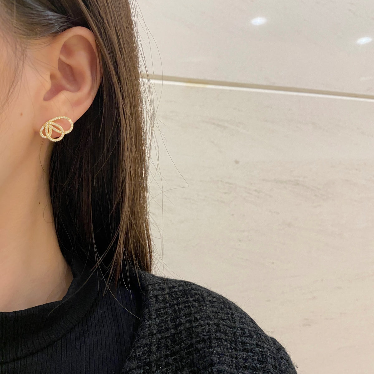 [LORA]Exquisite Butterfly Shape Earrings