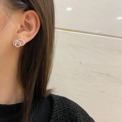 [LORA]Exquisite Butterfly Shape Earrings