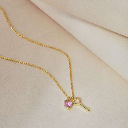 [LORA]Unique Heart Shape Key Pendent Necklace