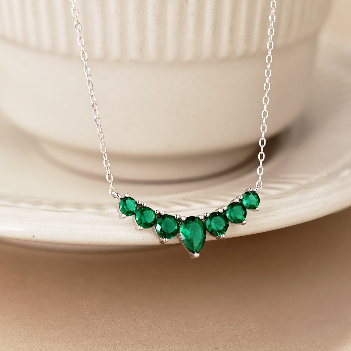 [LORA]Dainty Colorful Heart Necklace
