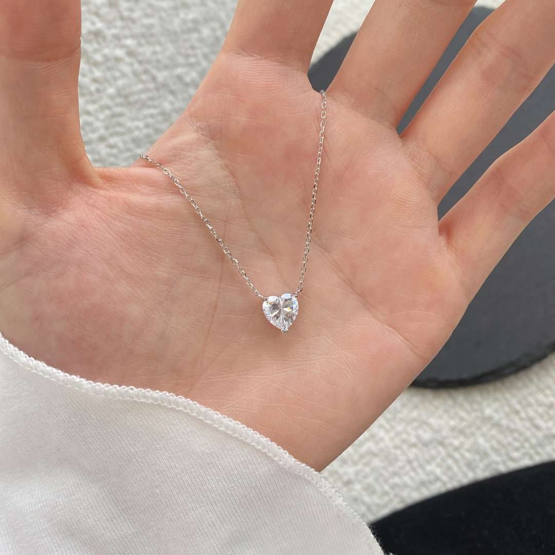 [LORA]Heart Shape Main Stone Pendant Collarbone Necklace