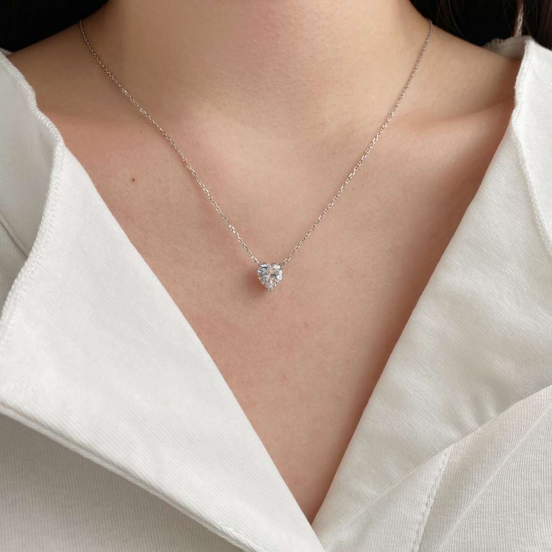 [LORA]Heart Shape Main Stone Pendant Collarbone Necklace
