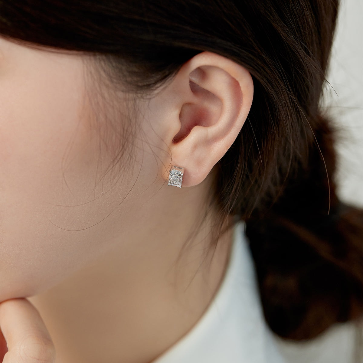 [LORA]Radiant Luxurious Princess Cut Daily Earrings
