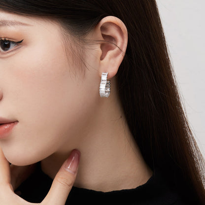 [LORA]Radiant Heart Cutout Earrings