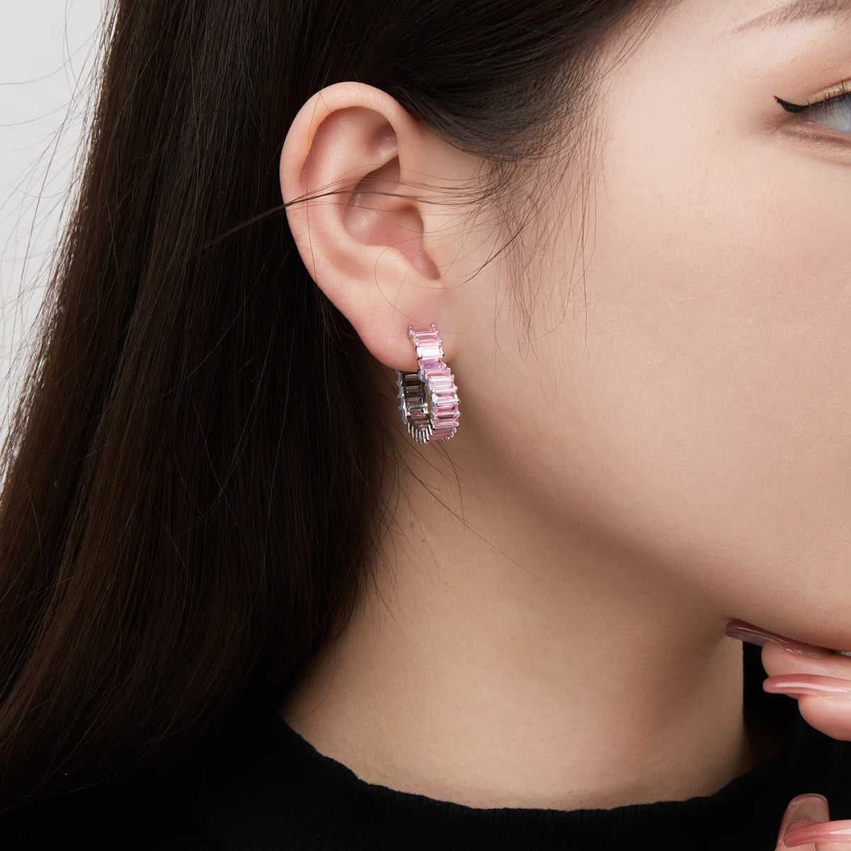 [LORA]Radiant Heart Cutout Earrings