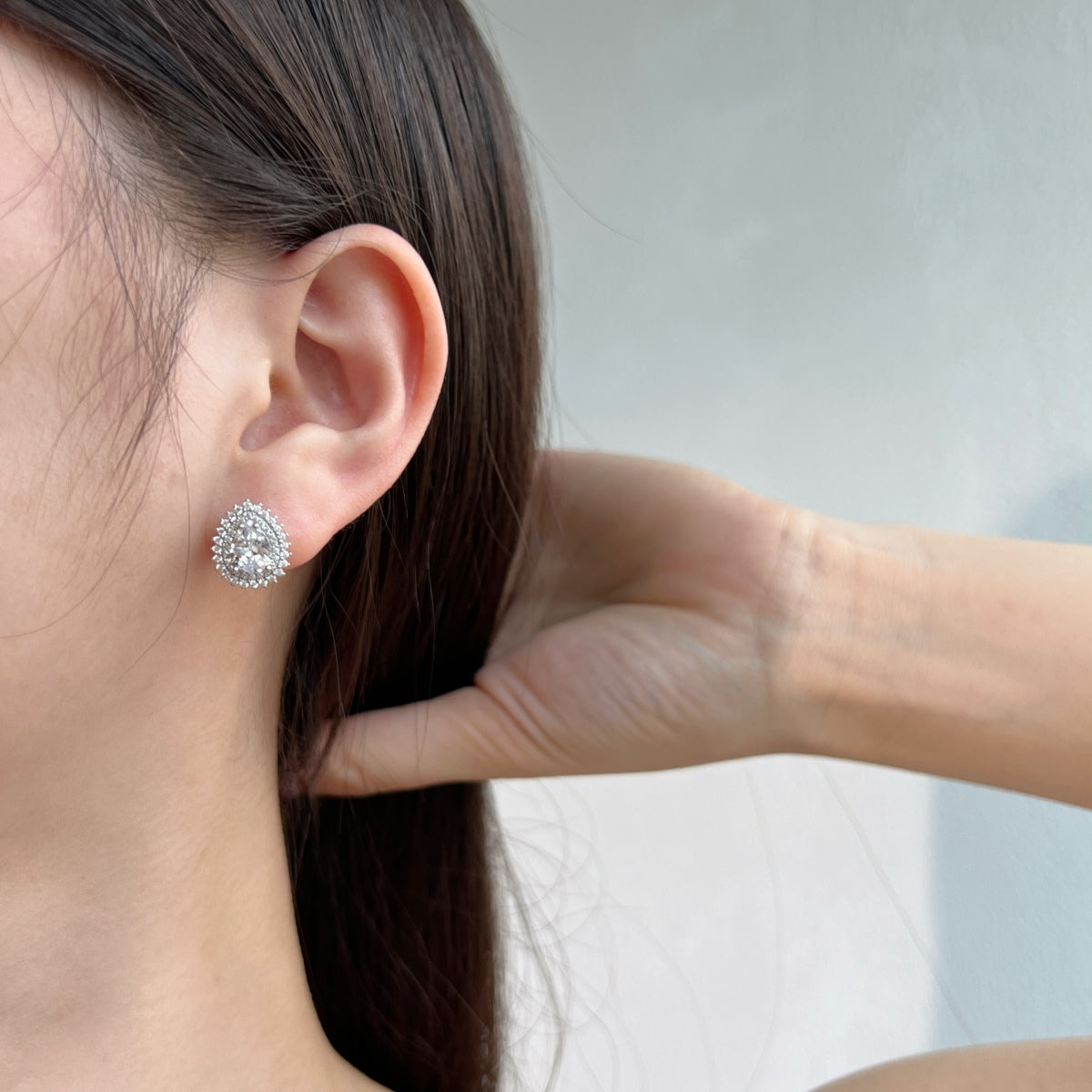 [LORA]Delicate Gorgeous Pear Cut Daily Earrings