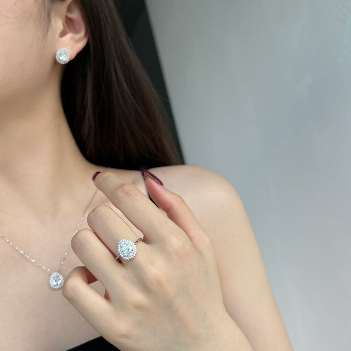 [LORA]Delicate Gorgeous Pear Cut Daily Earrings