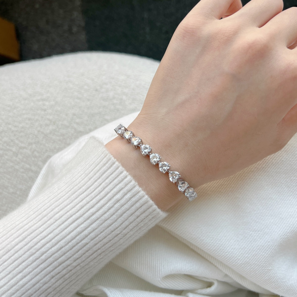 [LORA]0.75 Carat Elegant Romantic Heart Shape Lover Bracelet