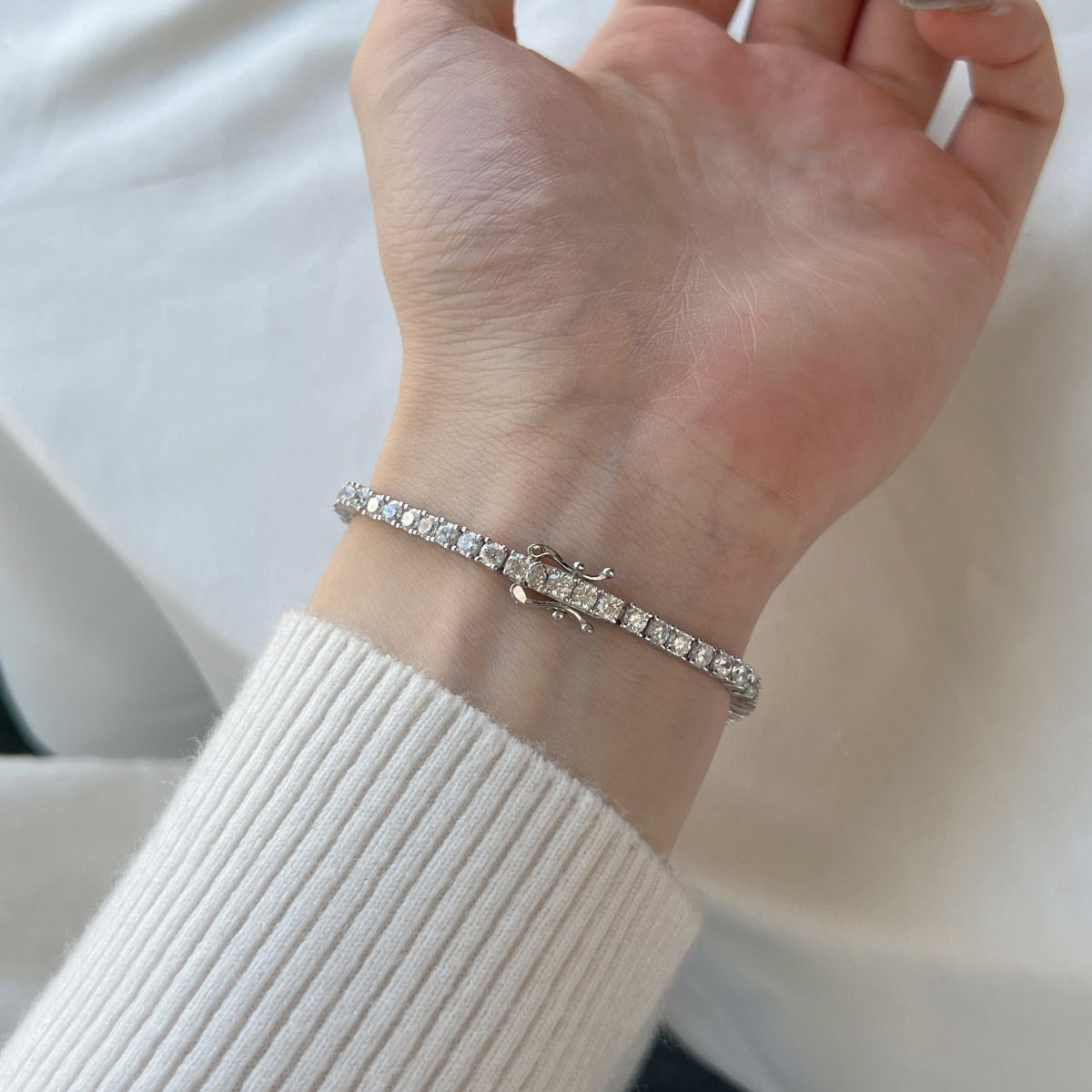 [LORA]Dainty Charming Round Cut Tennis Bracelet