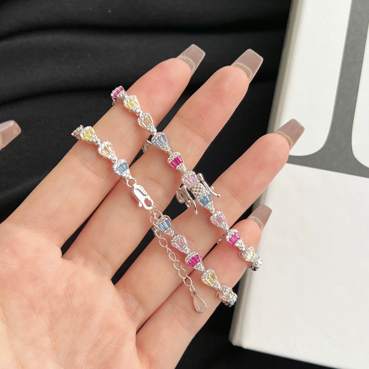 [LORA]Radiant Water Drop Shape Daily Bracelet