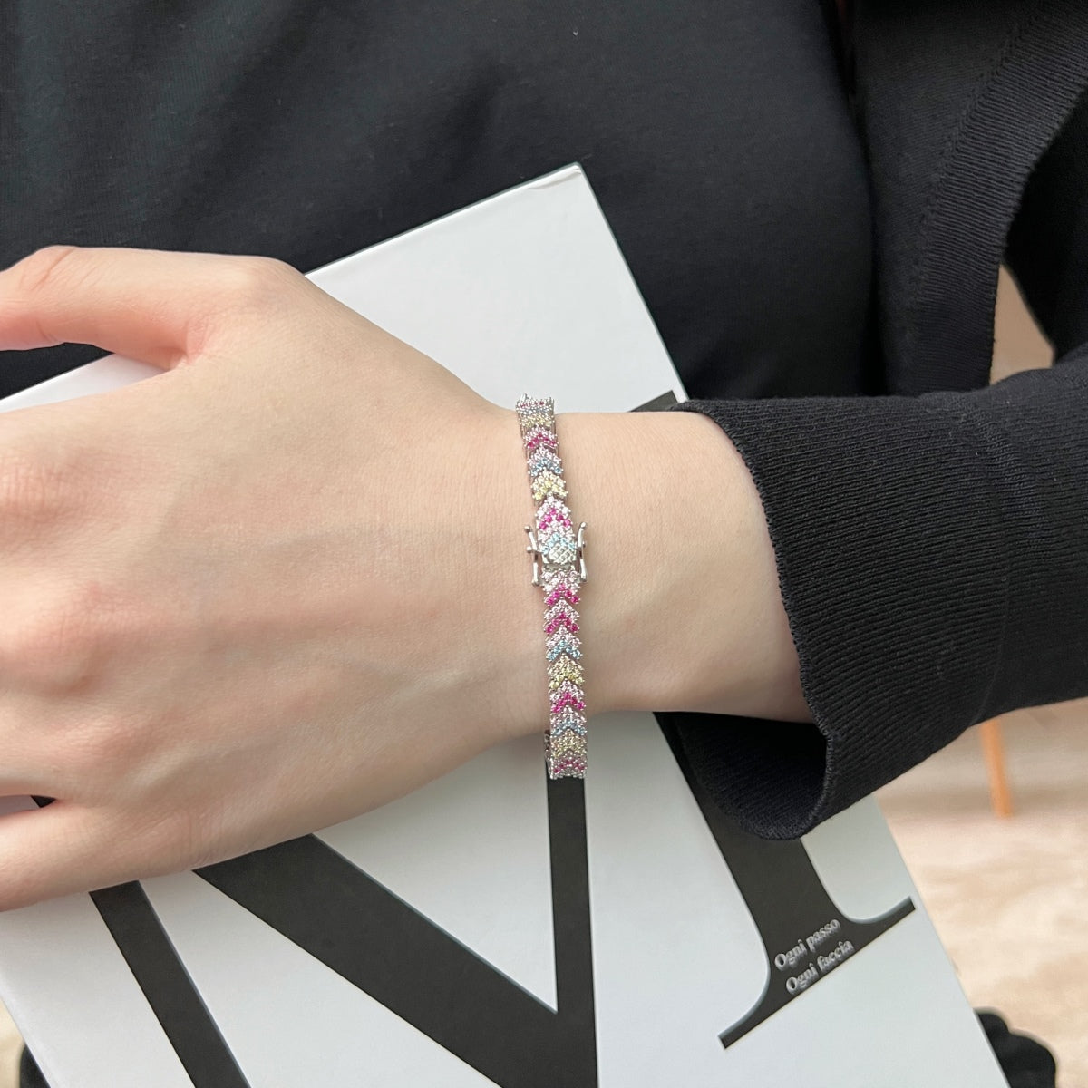 [LORA]Ornate Sparkling Round Cut Party Bracelet