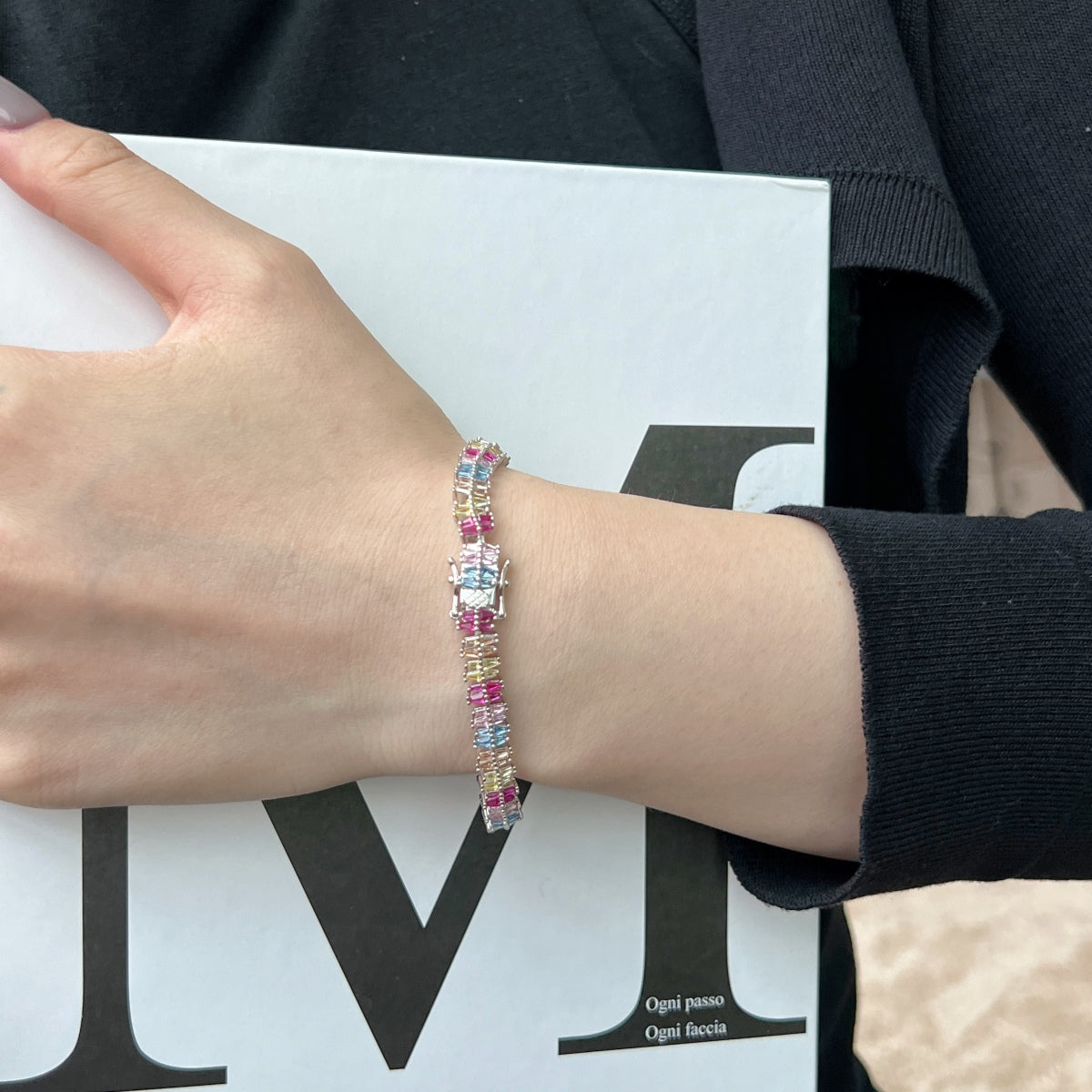 [LORA]Sparkling Exquisite Multi Cut Party Bracelet