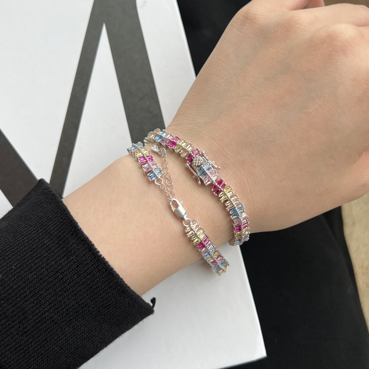 [LORA]Sparkling Exquisite Multi Cut Party Bracelet