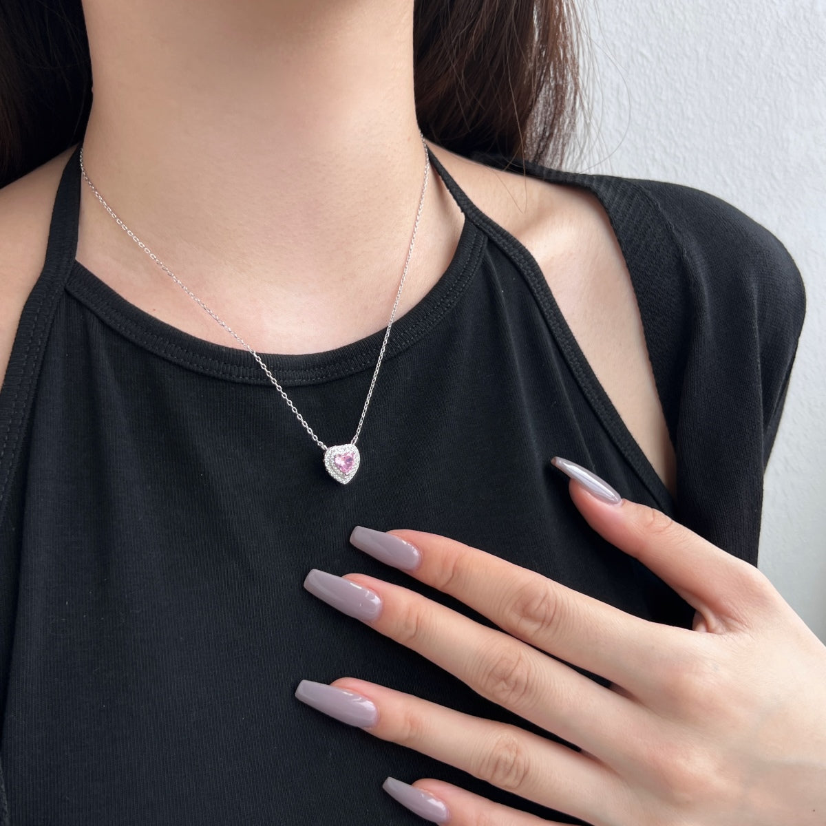 [LORA]Exquisite Heart Shape Necklace
