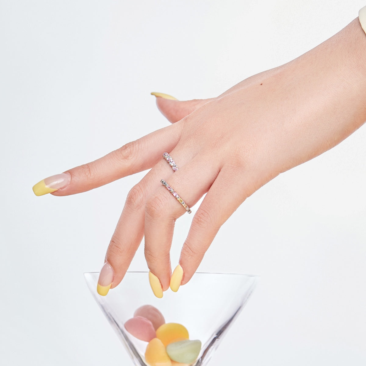 [LORA]Dainty Ebullient Round Cut Daily Ring