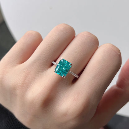 [LORA]4.0 Carat Luxurious Engagement Ring