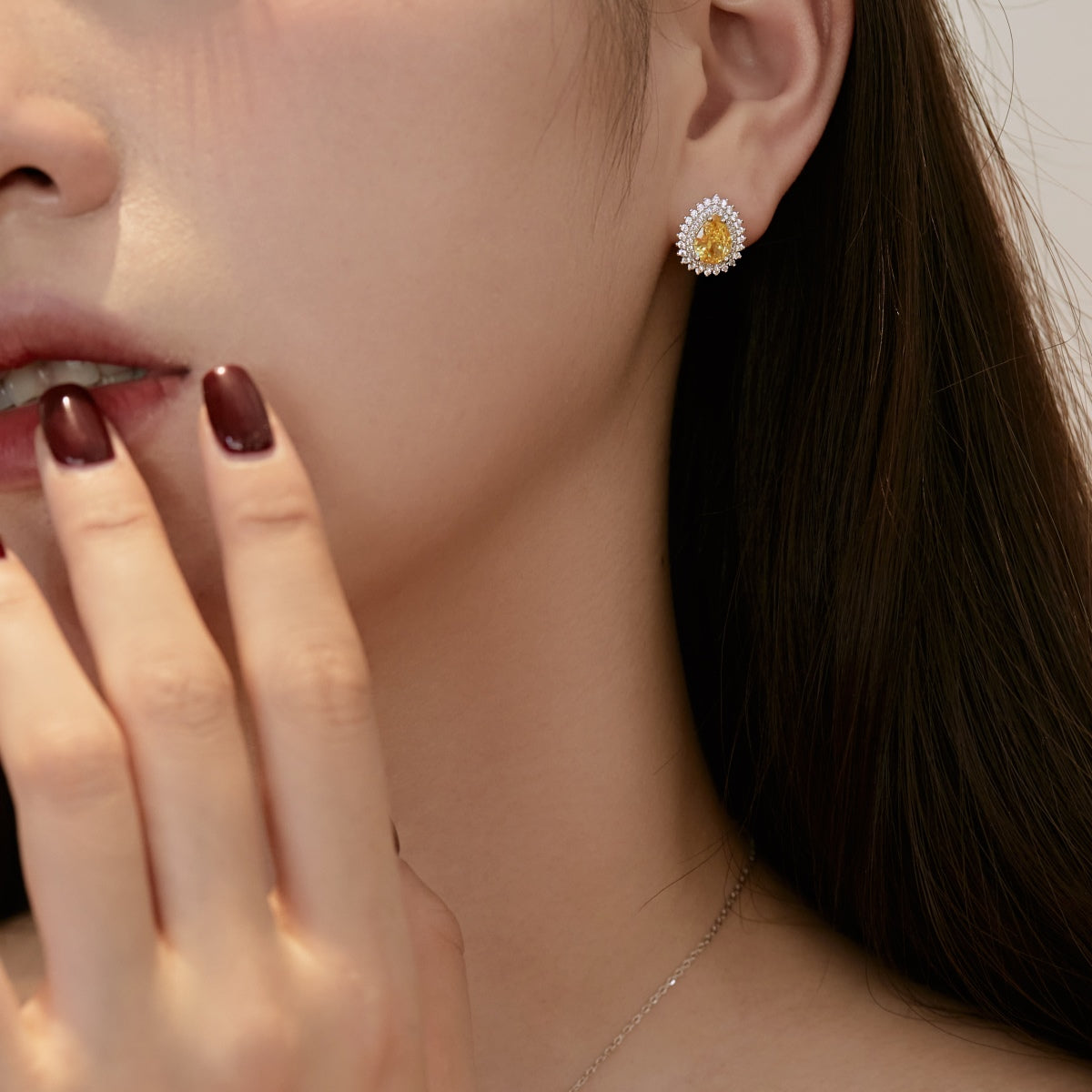 [LORA]Delicate Gorgeous Pear Cut Daily Earrings