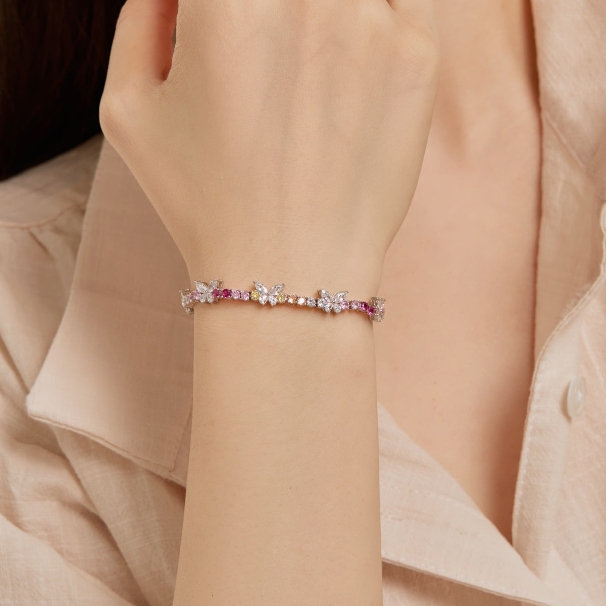 [LORA]Ornate Colorful Butterfly Shape Round Cut Daily Bracelet