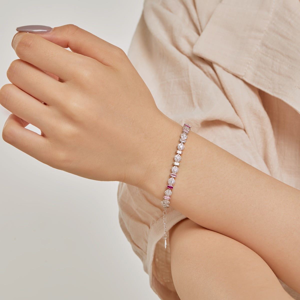 [LORA]Radiant Colorful Round Shape Daily Bracelet
