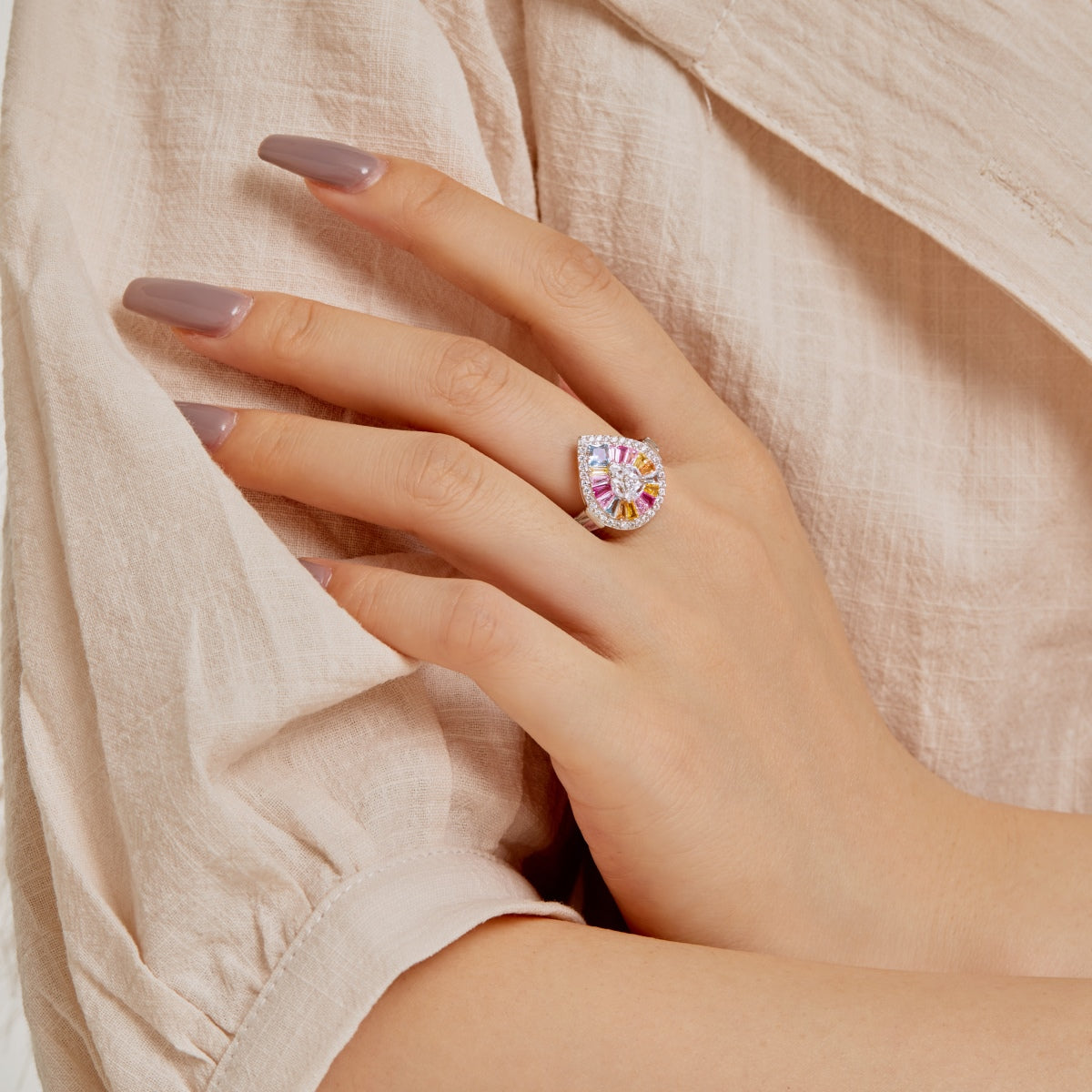 [LORA]Elegant Colorful Water Drop Shape Banquet Ring