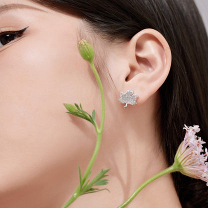[LORA]Exquisite Maple Leaf Design Earrings