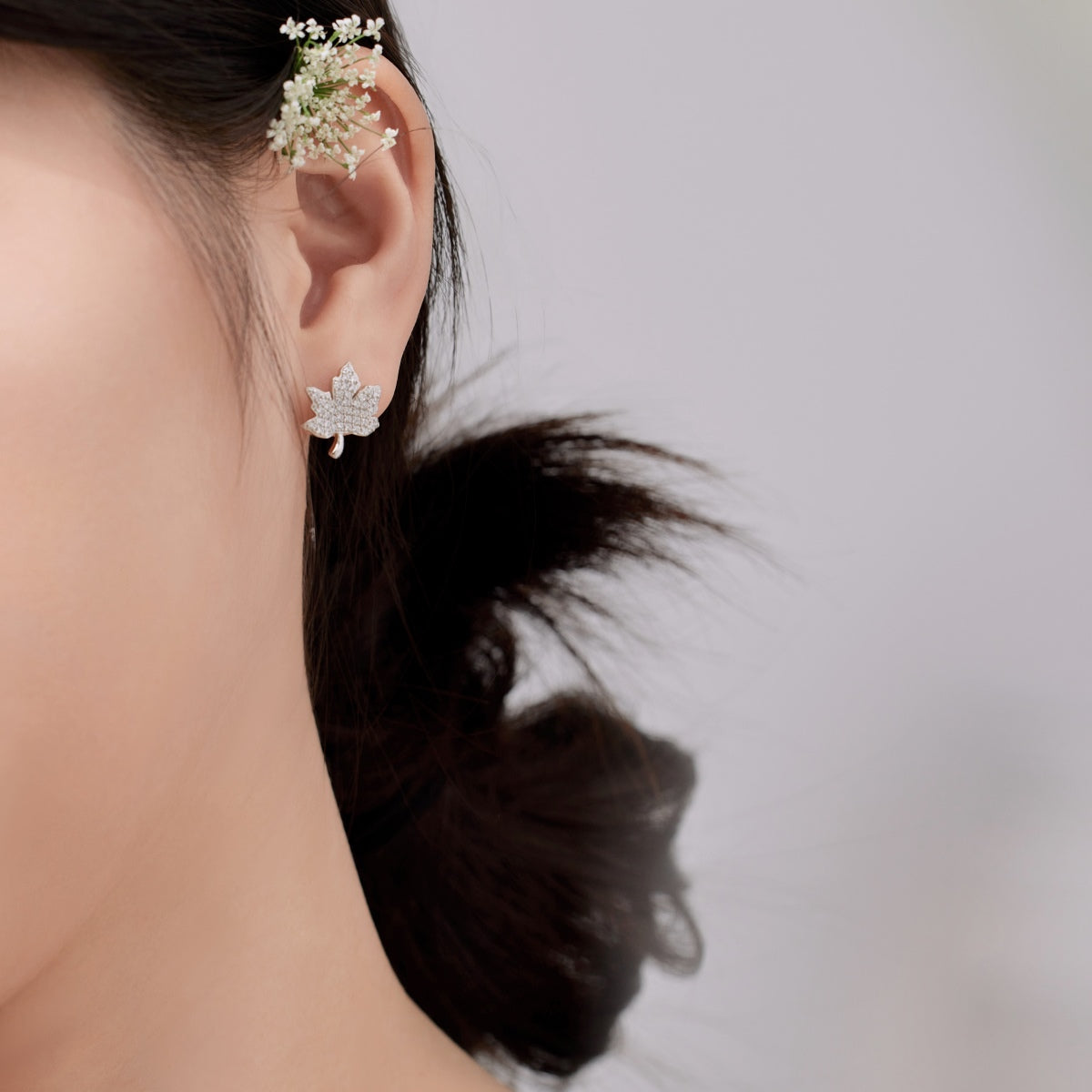 [LORA]Exquisite Maple Leaf Design Earrings