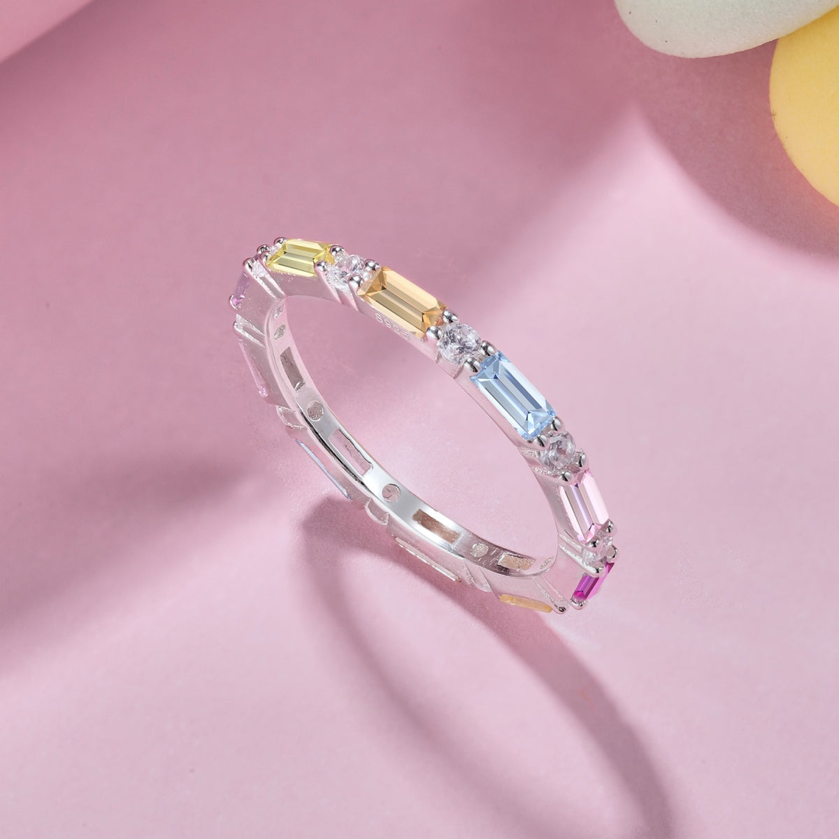 [LORA]Lively In Shades Elegant Radiant Cut Daily Ring