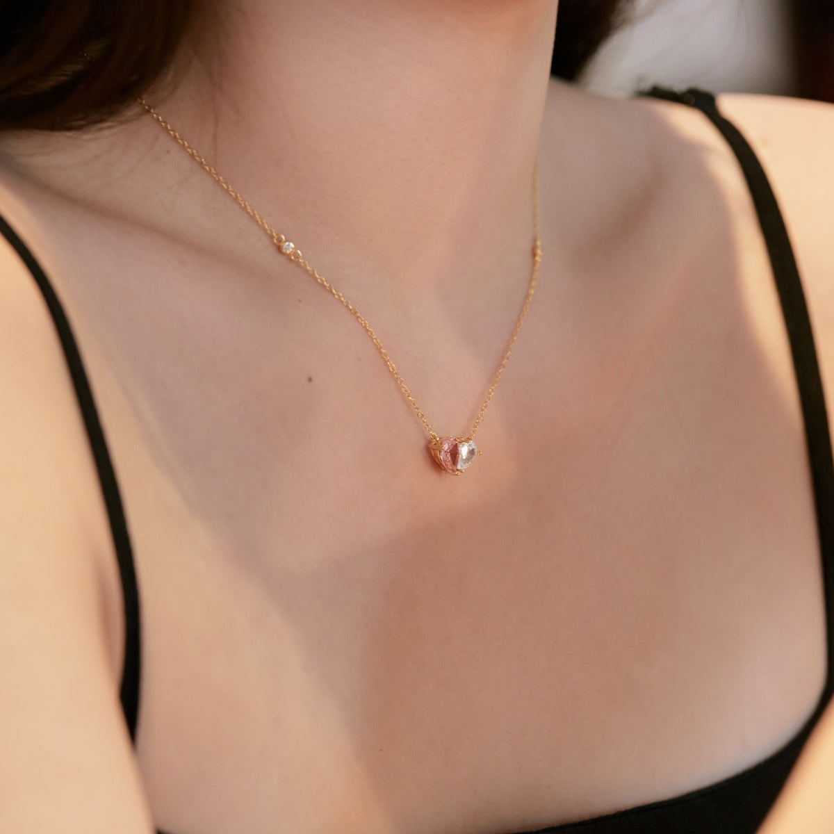 [LORA]Unique Heart Shape Necklace