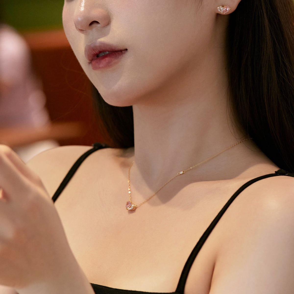 [LORA]Unique Heart Shape Necklace