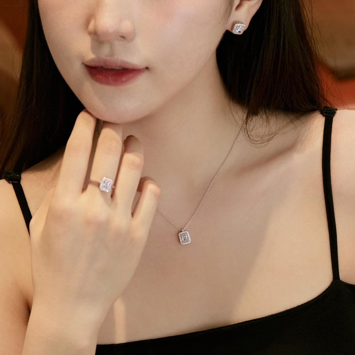 [LORA]1.0 Carat Luxurious Dainty Emerald Cut Daily Earrings