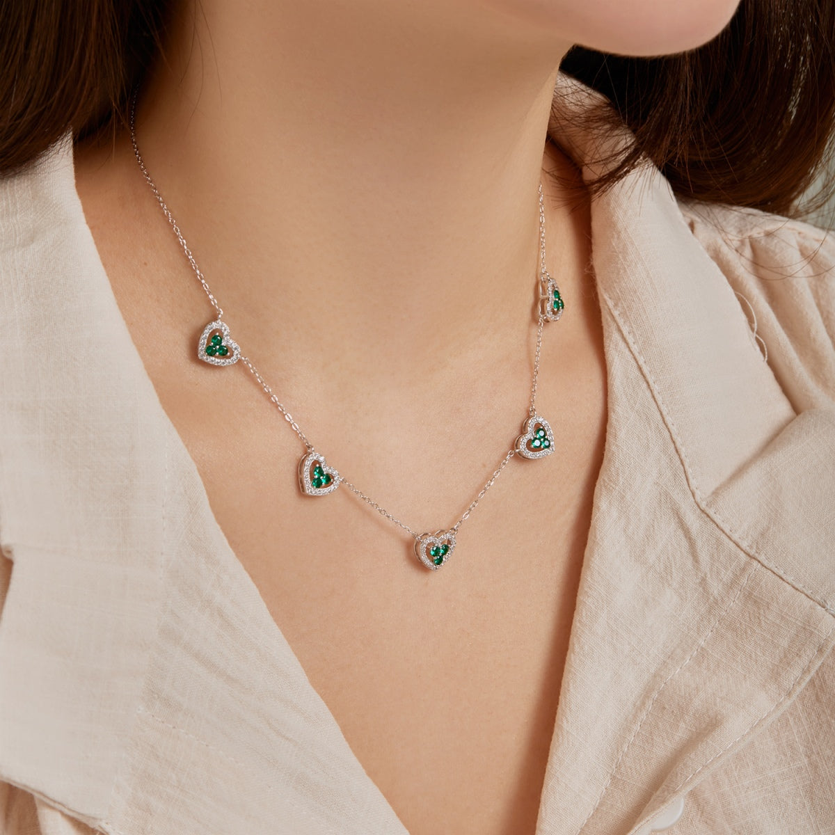 [LORA]Sparkling Five Heart Necklace
