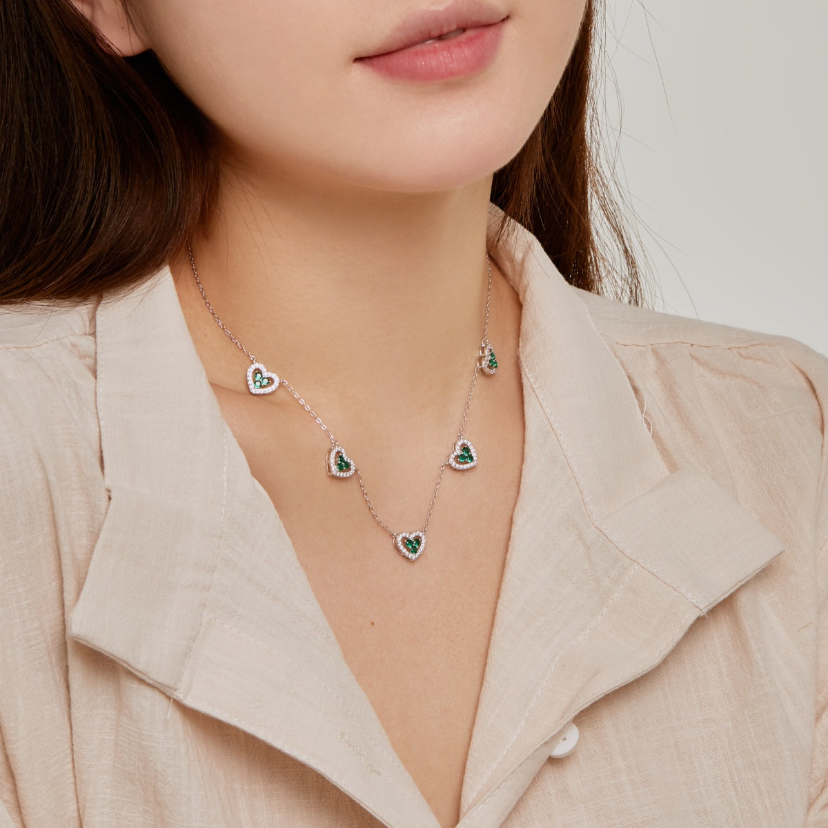 [LORA]Sparkling Five Heart Necklace