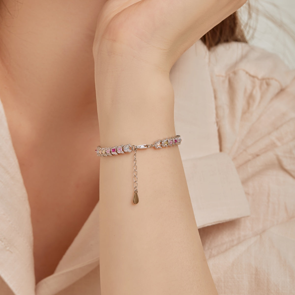 [LORA]Delicate Colorful Multi Cut Daily Bracelet