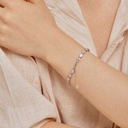 [LORA]0.25 Carat Radiant Water Drop Shape Daily Bracelet