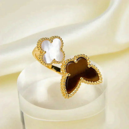 [LORA]LUCKY BETWEEN THE FINGER RING