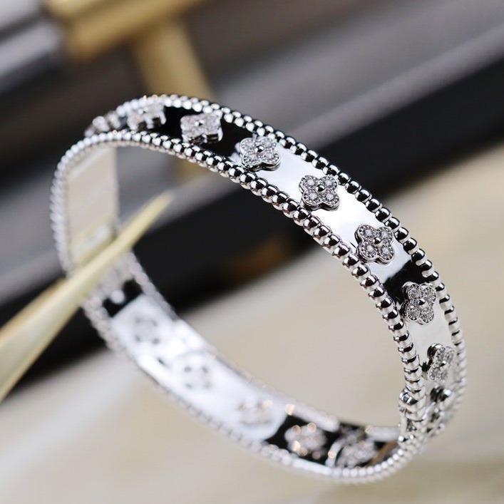 [LORA]CLOVER BRACELET 8MM DIAMONDS