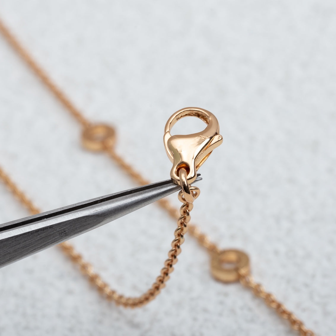 [LORA]PARENTESI NECKLACE PINK GOLD DIAMOND