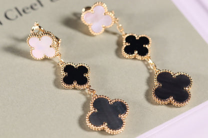 [LORA]CLOVER EARRINGS GOLD ONYX MOP 3 MOTIF