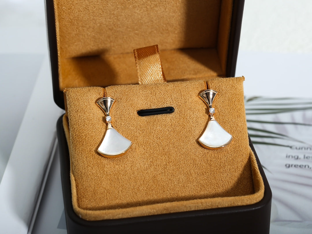 [LORA]DREAM MOP PINK GOLD EARRINGS