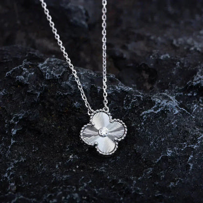 [LORA]CLOVER  15MM DIAMOND LASER NECKLACE SILVER