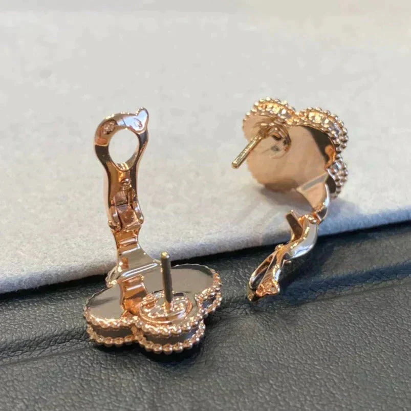[LORA]CLOVER MEDIUM 1 MOTIFS GRAY MOP  DIAMOND EARRINGS