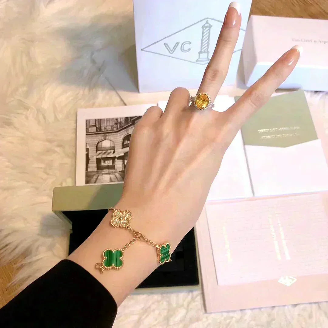 [LORA]CLOVER  5 MOTIF MALACHITE DIAMOND BRACELET