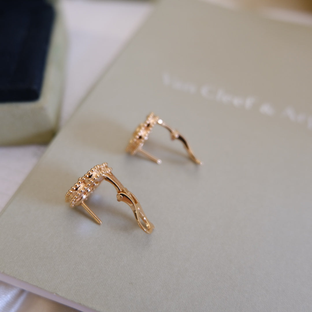 [LORA]LUCKY PINK GOLD WHITE MOP EARRINGS
